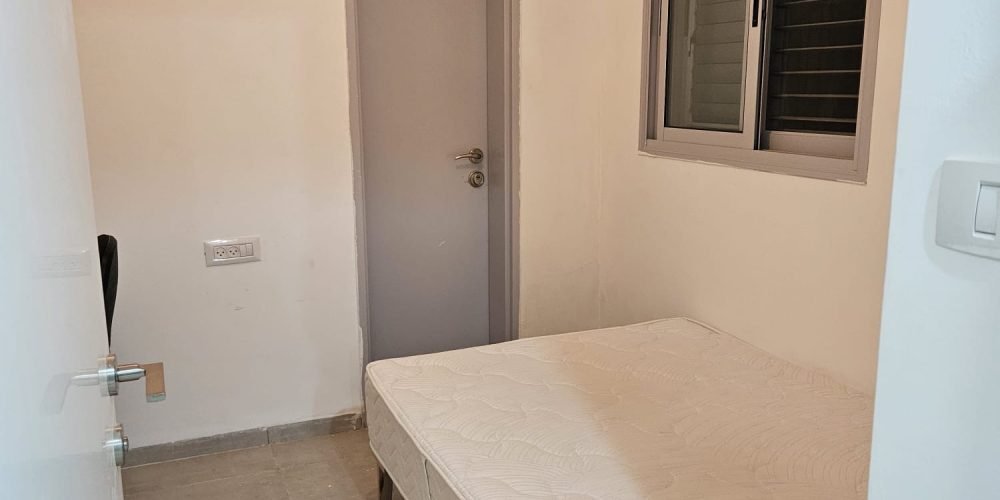 4e787448-1925-4e7e-828e-c1c7dfefb23a-1